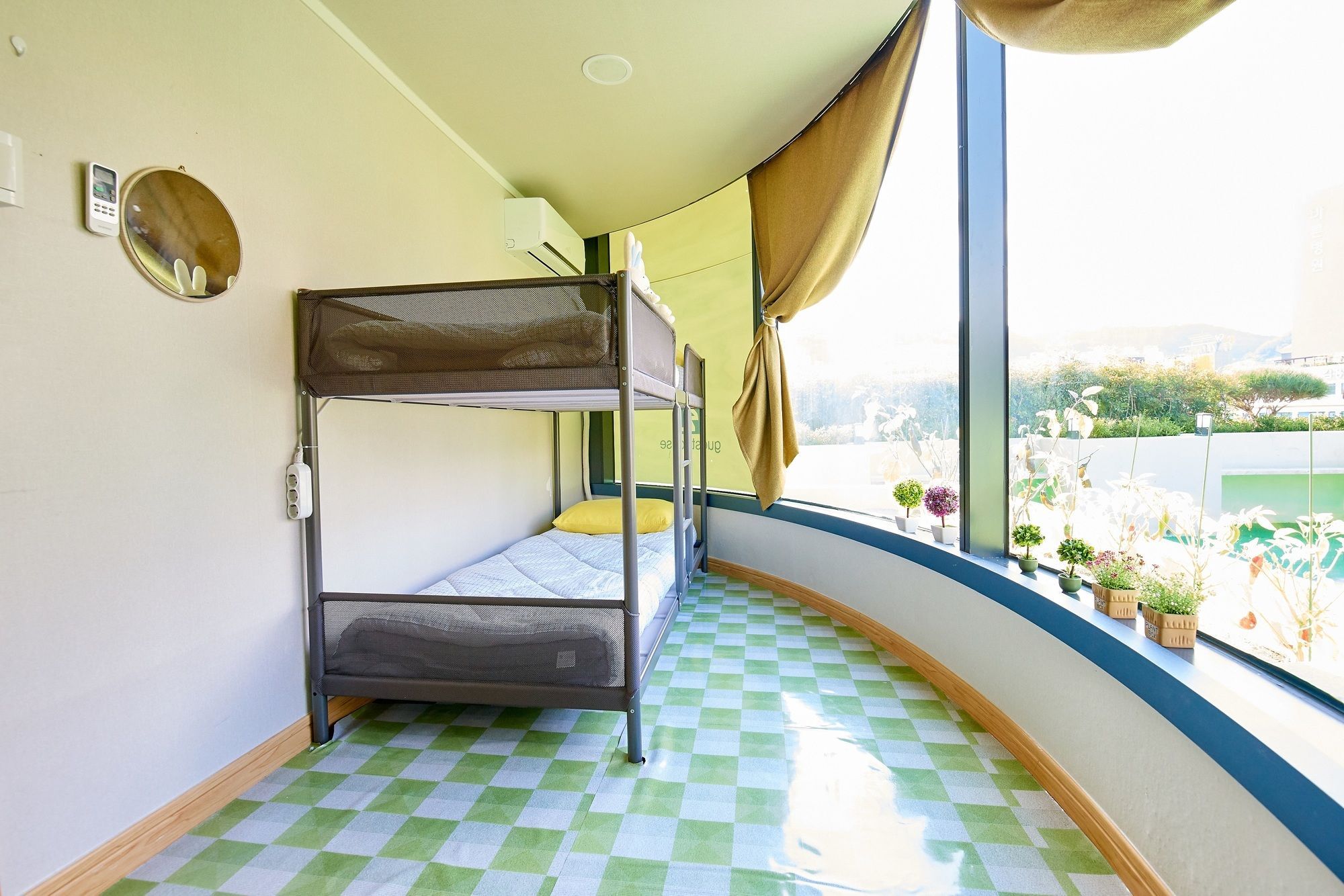 24 Guesthouse Jagalchi Пусан Екстериор снимка
