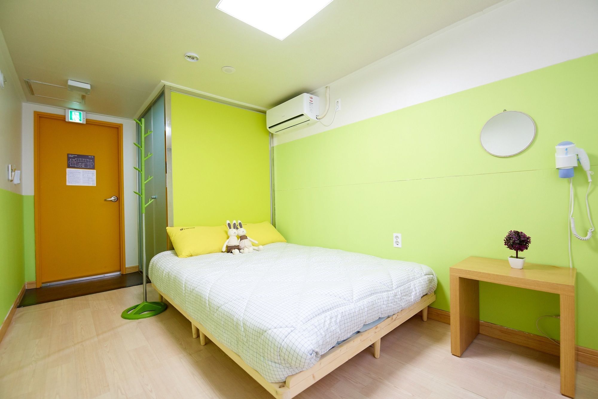 24 Guesthouse Jagalchi Пусан Екстериор снимка
